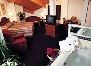 Quality & - Appleton East Hotel 2*