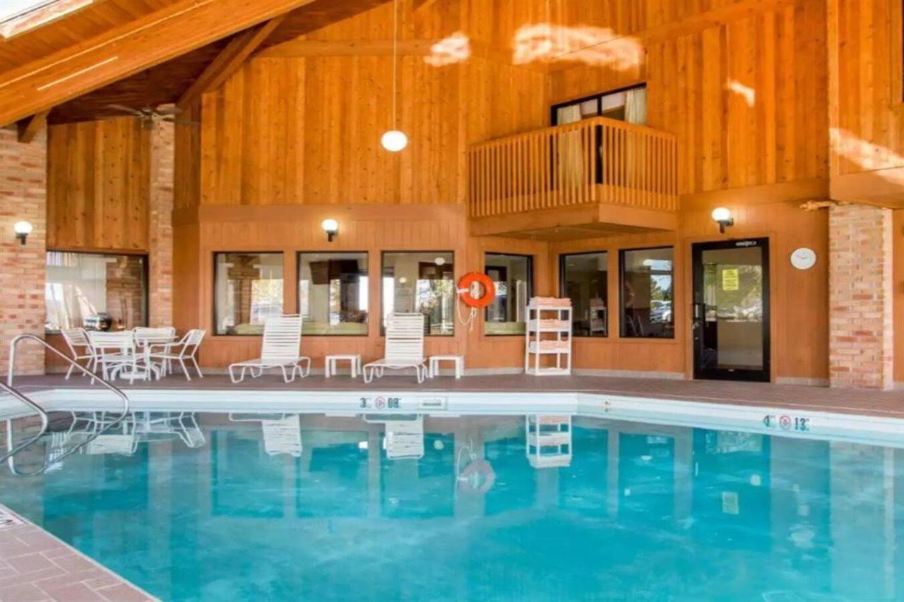 Quality & - Appleton East Hotel 2*