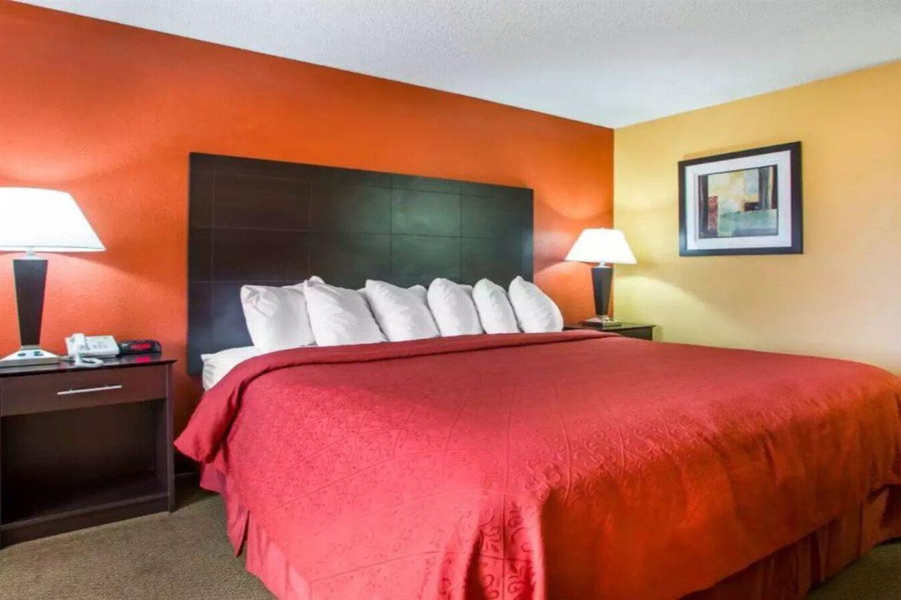 Hotel Quality & - Appleton East
