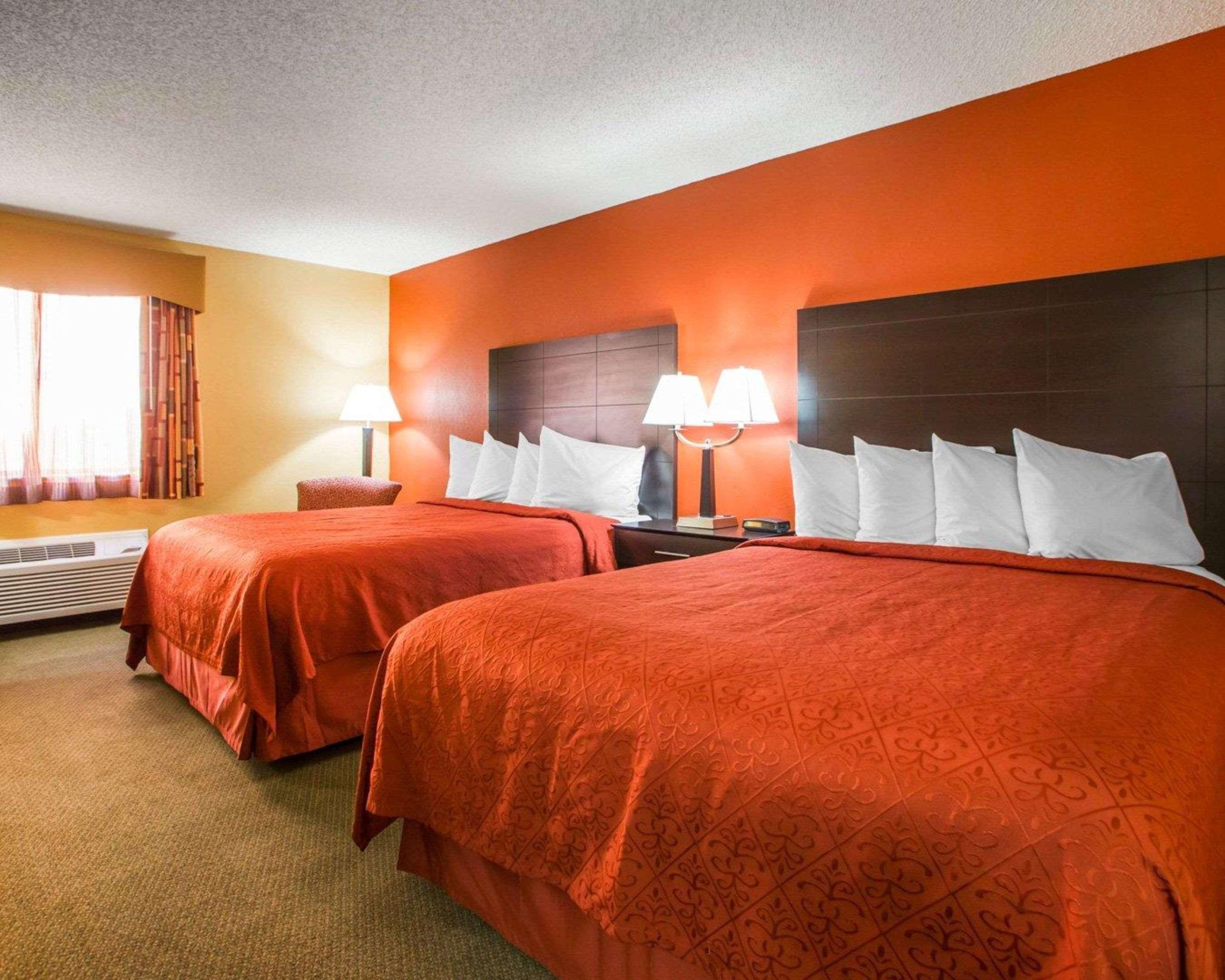 Hotel Quality & - Appleton East