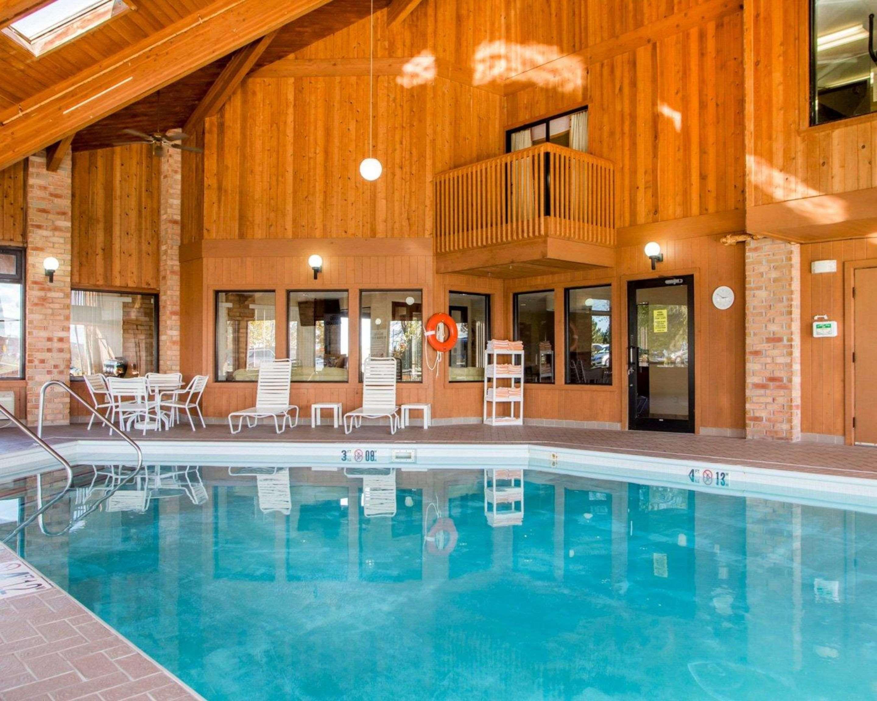 Quality & - Appleton East Hotel 2*