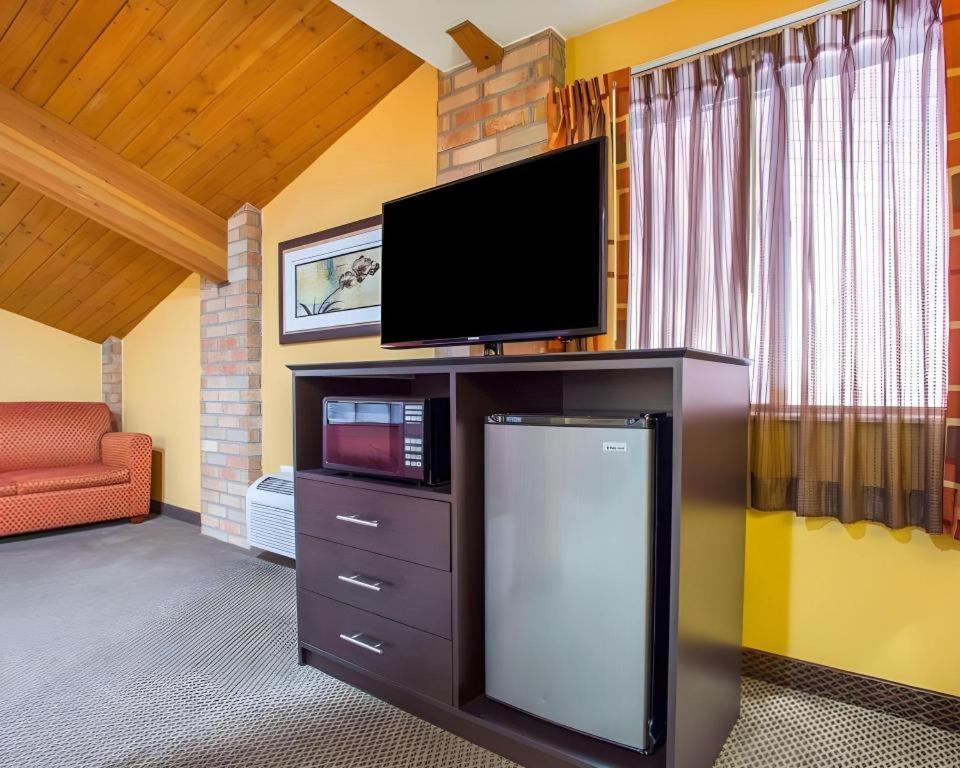 Hotel Quality & - Appleton East